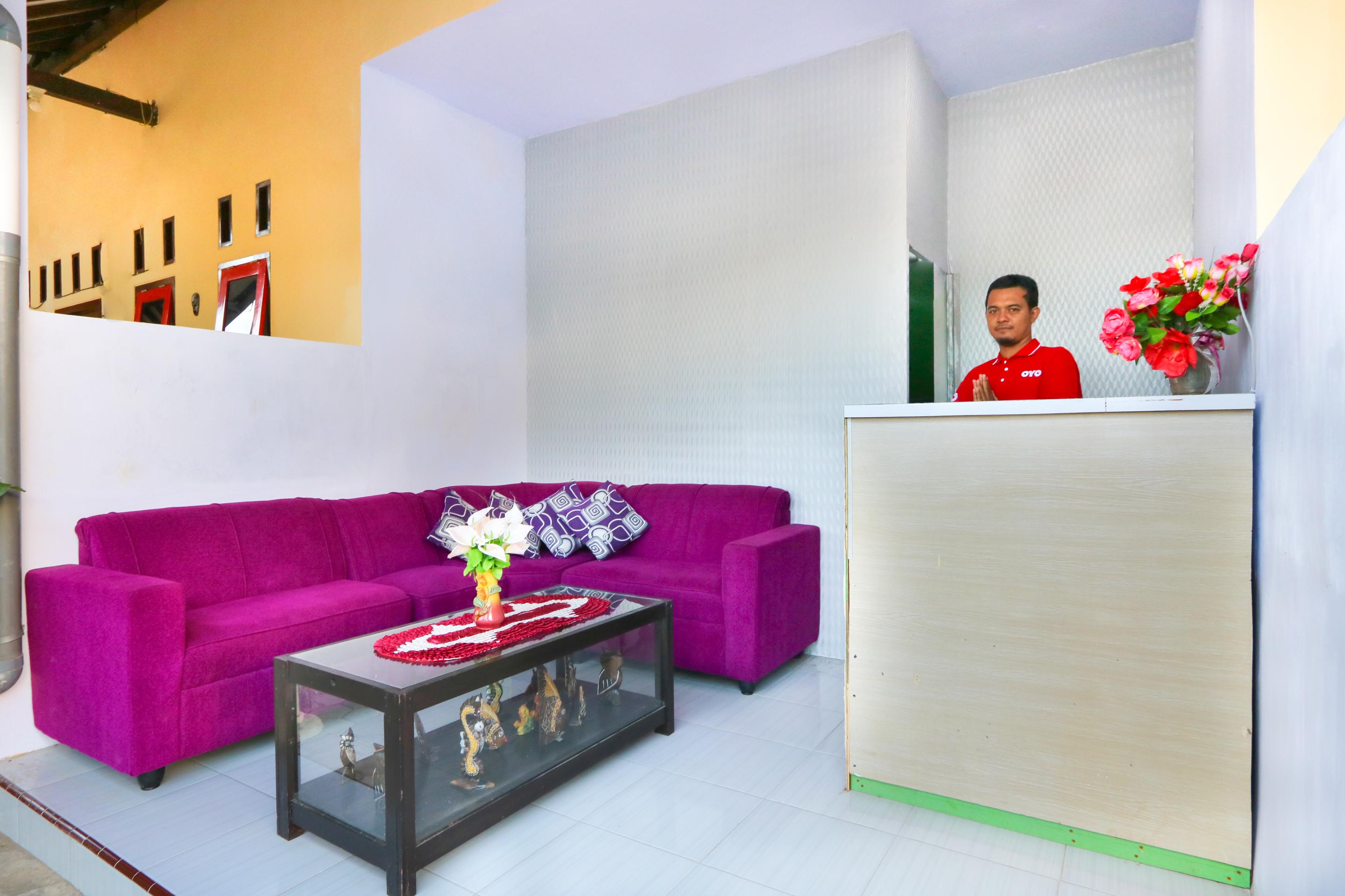 Reddoorz At El Shaday Homestay Banyuwangi Banyuwangi  Exterior foto