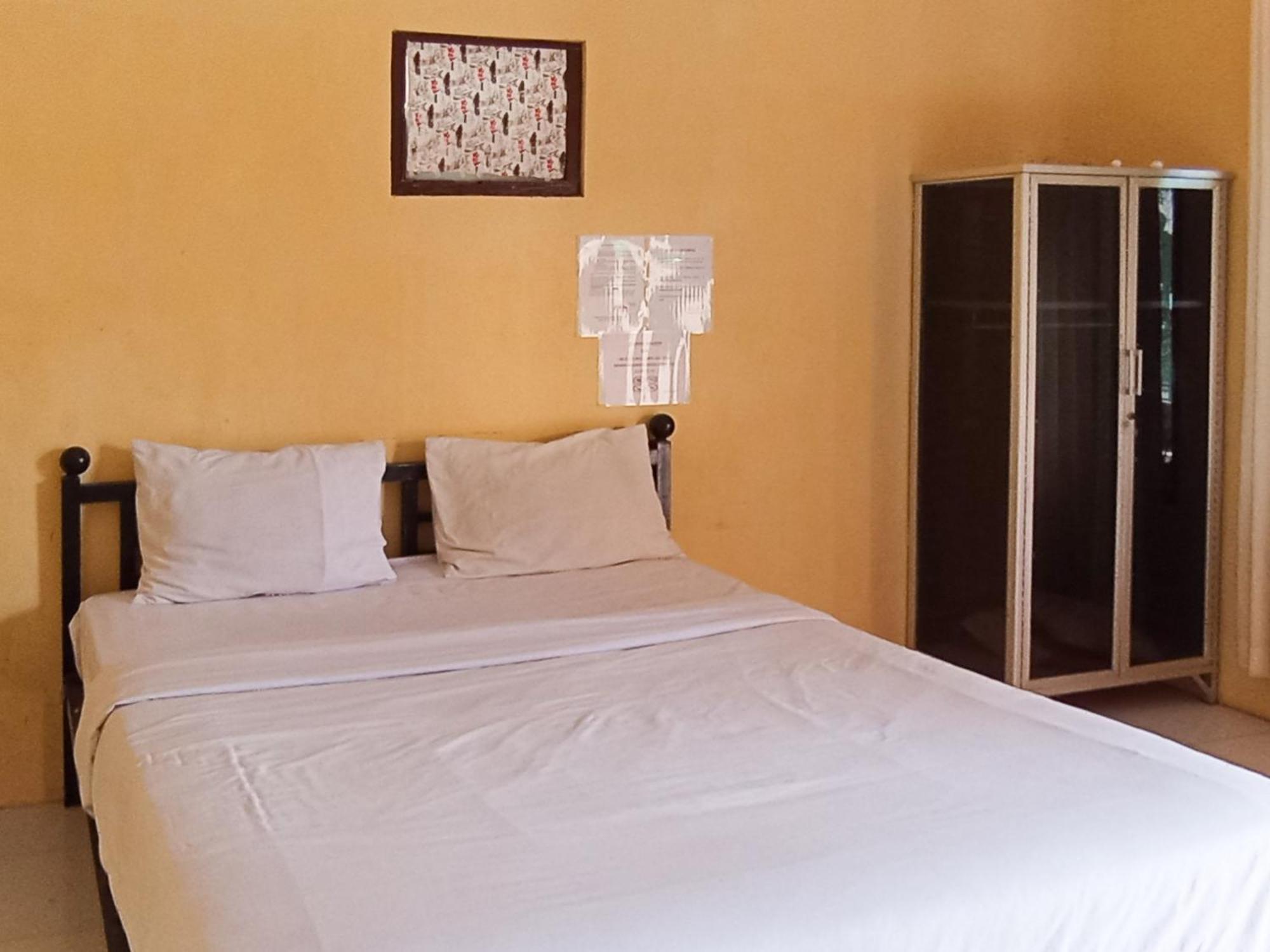 Reddoorz At El Shaday Homestay Banyuwangi Banyuwangi  Exterior foto